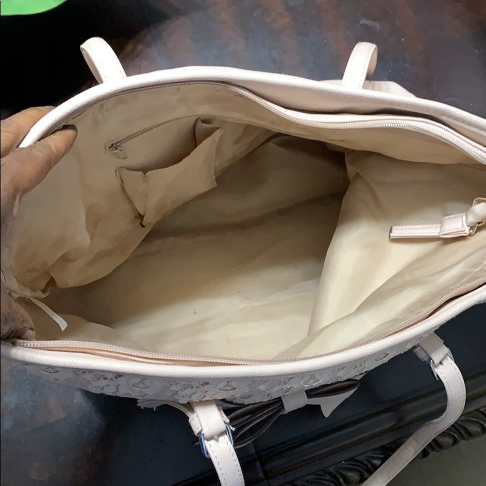 Purse - Picture 2 of 3